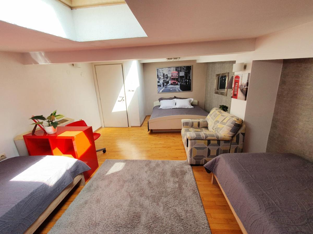 Central Station Skopje Apartment Ngoại thất bức ảnh